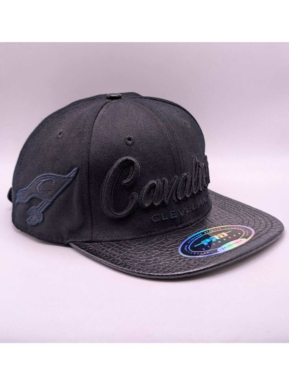 Pro Standard Cleveland Cavaliers Hat Black Leather Brim NBA Adjustable Strap